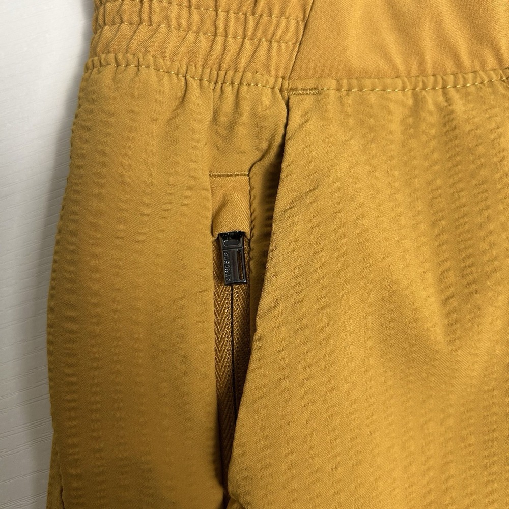 Athleta Shorts | Athleta Textured Brooklyn Short Women's Size 14 - Picture 6 of 9